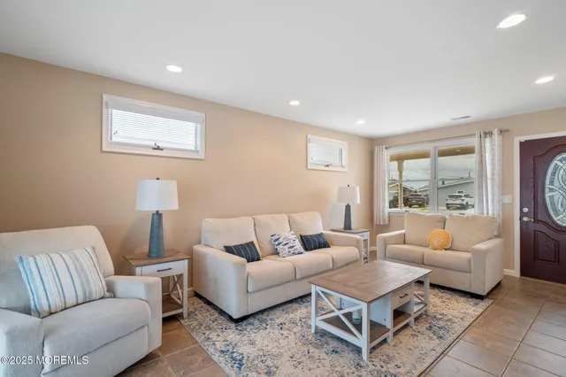 $2,500 | 60 Mary Alice Road, Manahawkin, NJ 08050