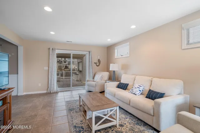 $2,500 | 60 Mary Alice Road, Manahawkin, NJ 08050