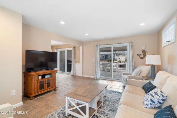 $2,500 | 60 Mary Alice Road, Manahawkin, NJ 08050