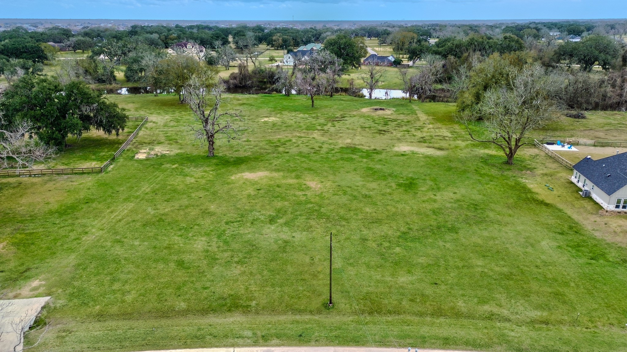 865 Mill Road Angleton, TX 77515 - Photo 1 of 4