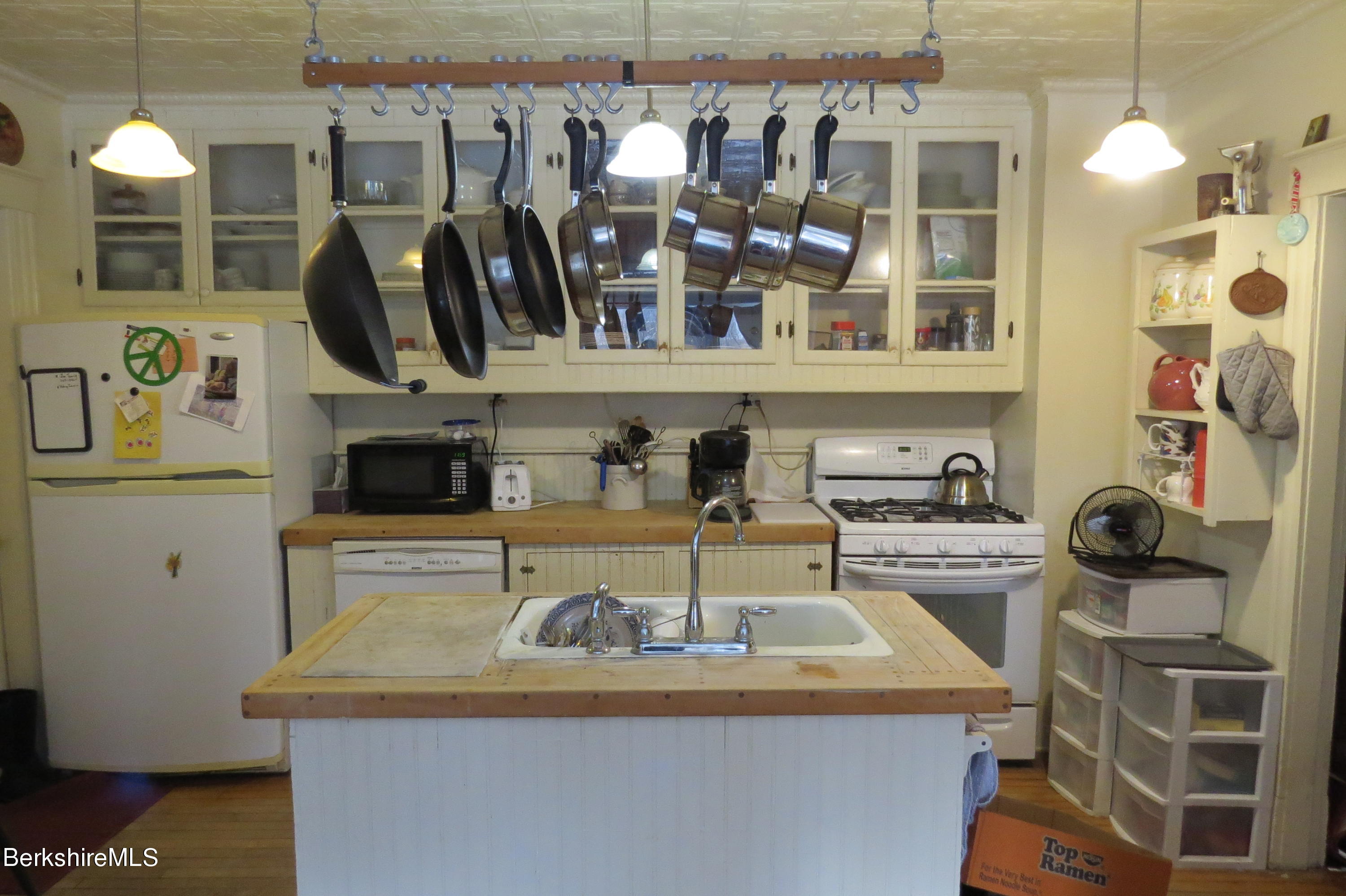 778 Lanesboro Road Cheshire, MA 01225 - Photo 9 of 74 kitchen