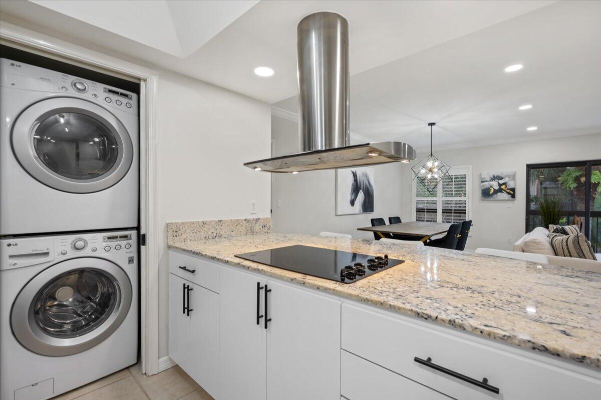 13334 Polo Club Road, Unit 332 Wellington, FL 33414 - Photo 4 of 19 Kitchen_4
