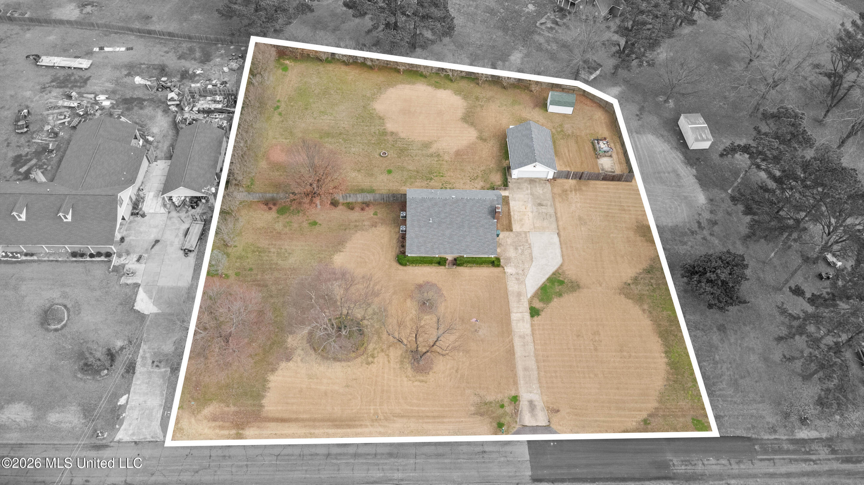 8140 Oakleaf Circle Olive Branch, MS 38654 - Photo 29 of 35 30_dji_0033_print lot lines