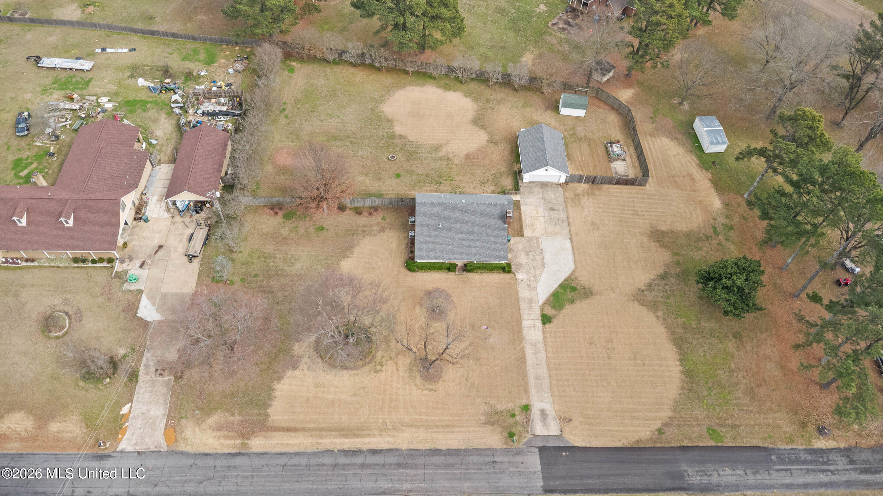 8140 Oakleaf Circle Olive Branch, MS 38654 - Photo 30 of 35 31_dji_0033_print