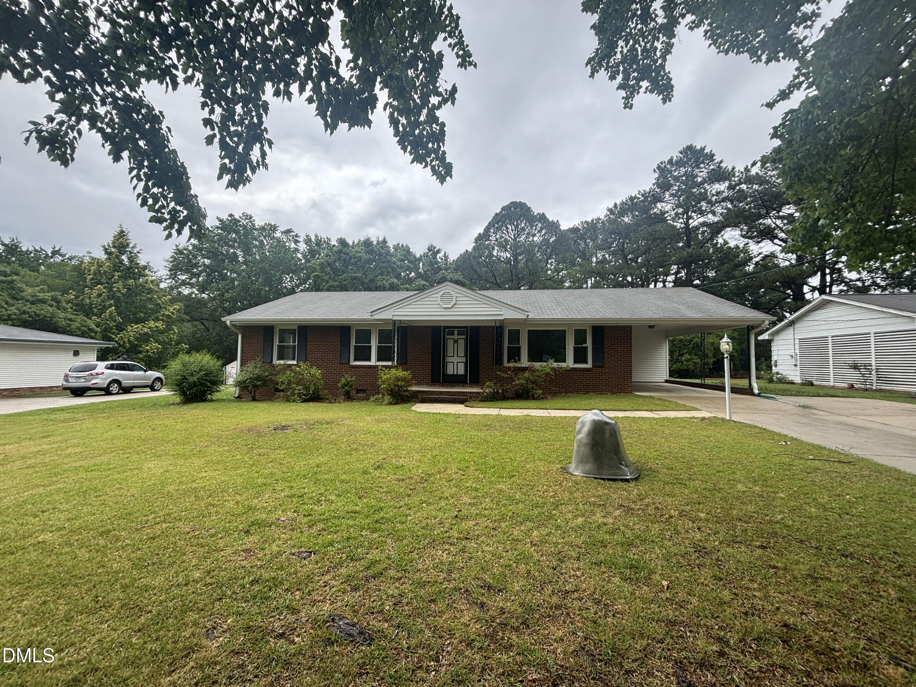 3609 Melrose Drive Raleigh, NC 27604 - Photo 9 of 51 20260623_185613977_iOS