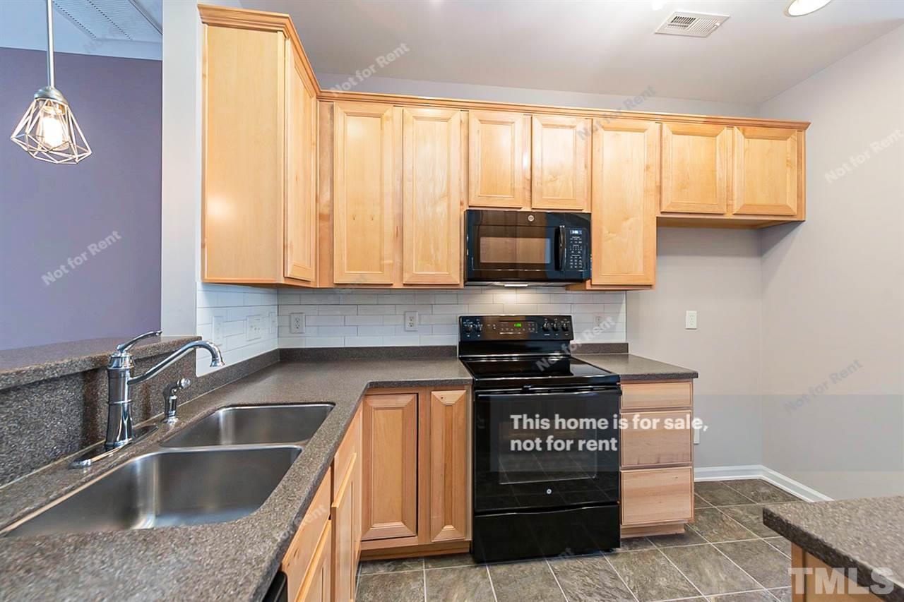 7627 Winners Edge Street Raleigh, NC 27617 - Photo 8 of 22