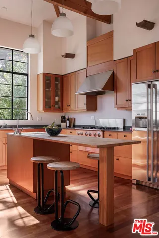 $2,799,000 | 2890 Durand Drive, Los Angeles, CA 90068