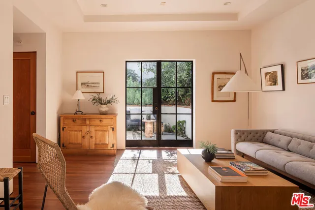 $2,799,000 | 2890 Durand Drive, Los Angeles, CA 90068