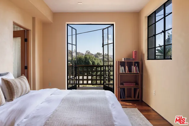 $2,799,000 | 2890 Durand Drive, Los Angeles, CA 90068