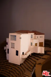 $2,799,000 | 2890 Durand Drive, Los Angeles, CA 90068