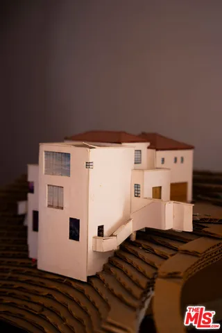 $2,799,000 | 2890 Durand Drive, Los Angeles, CA 90068