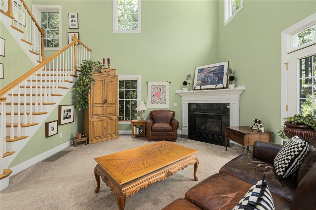 220 Moosehorn Road East Greenwich, RI 02818 - Photo 12 of 50 Living Area