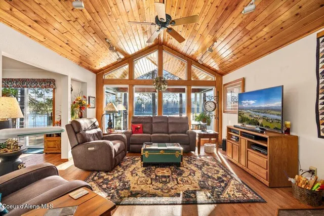 $875,000 | 101 Greggs Road, Newport, WA 99156