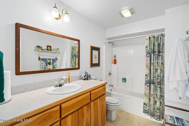 $875,000 | 101 Greggs Road, Newport, WA 99156