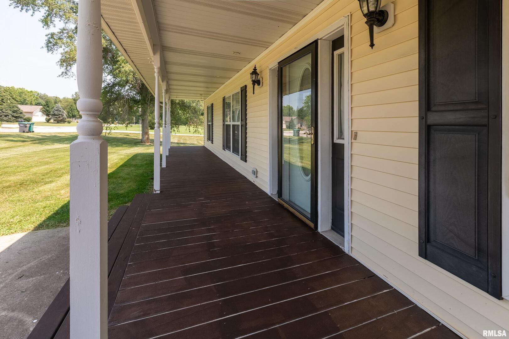 22 Smith Road Nashville, IL 62263 - Photo 11 of 39