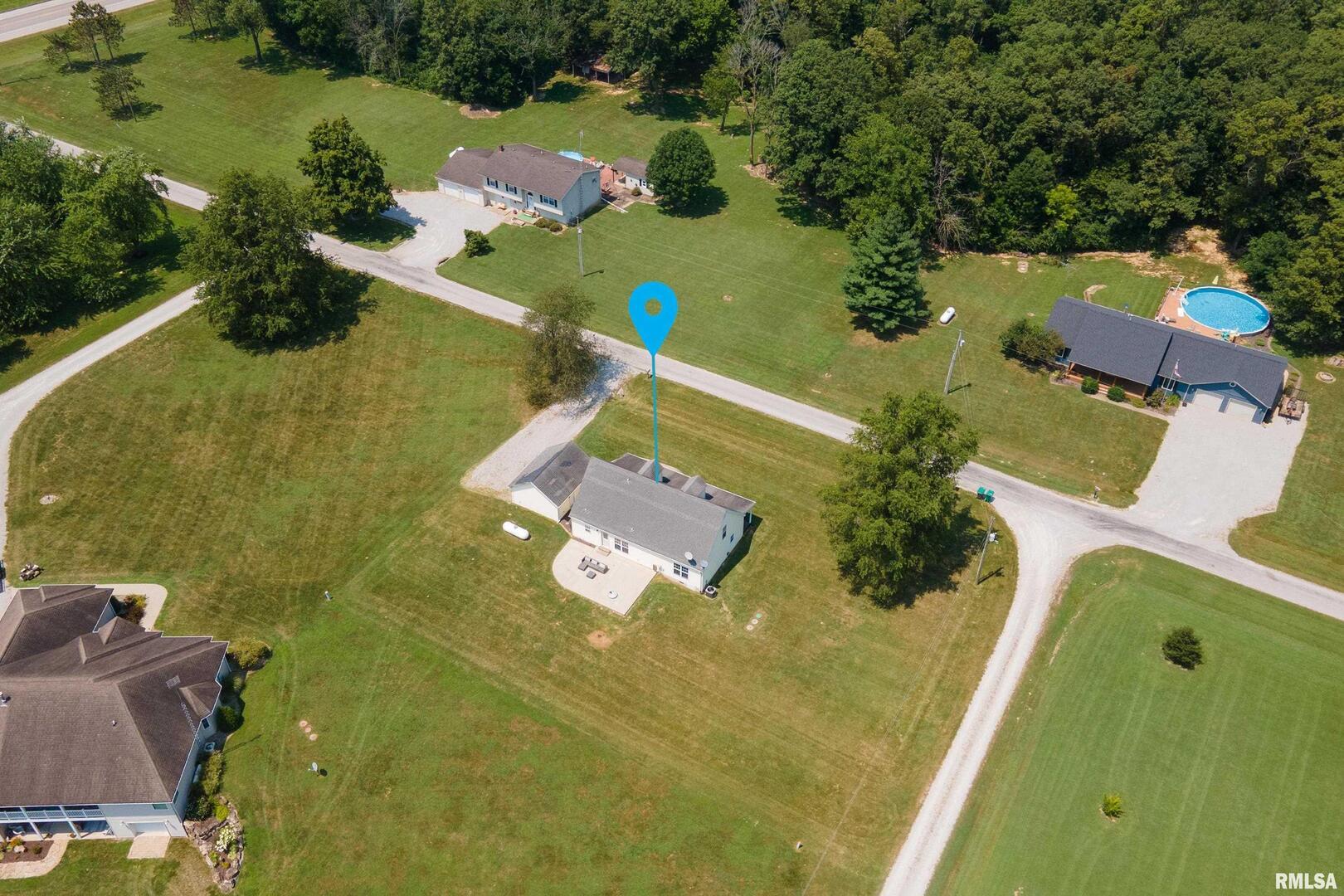 22 Smith Road Nashville, IL 62263 - Photo 8 of 39