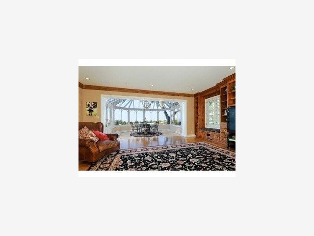 180 Robin Road Hillsborough, CA 94010 - Photo 5 of 8