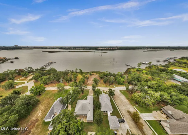 $189,000 | 32 A Savannah Estates Boulevard, Biloxi, MS 39532