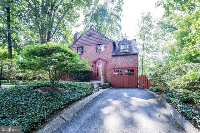 $985,000 | 3411 Halcyon Drive, Alexandria, VA 22305