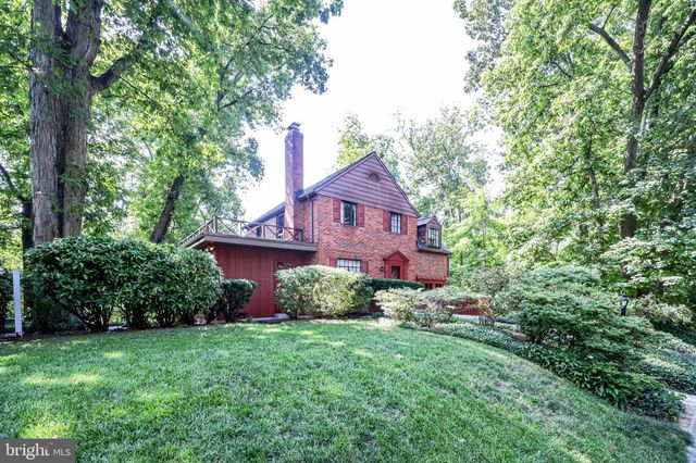 $985,000 | 3411 Halcyon Drive, Alexandria, VA 22305