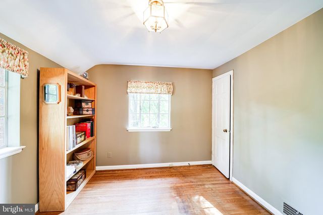 $985,000 | 3411 Halcyon Drive, Alexandria, VA 22305