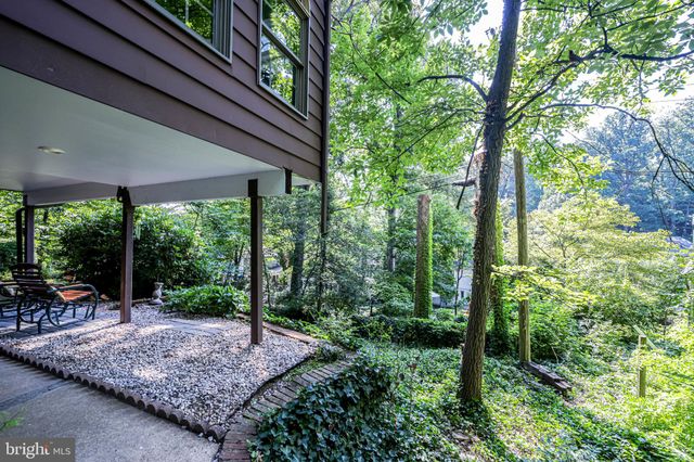 $985,000 | 3411 Halcyon Drive, Alexandria, VA 22305