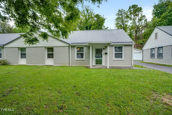 $179,900 | 422 Sequoyah Drive, Kingsport, TN 37660