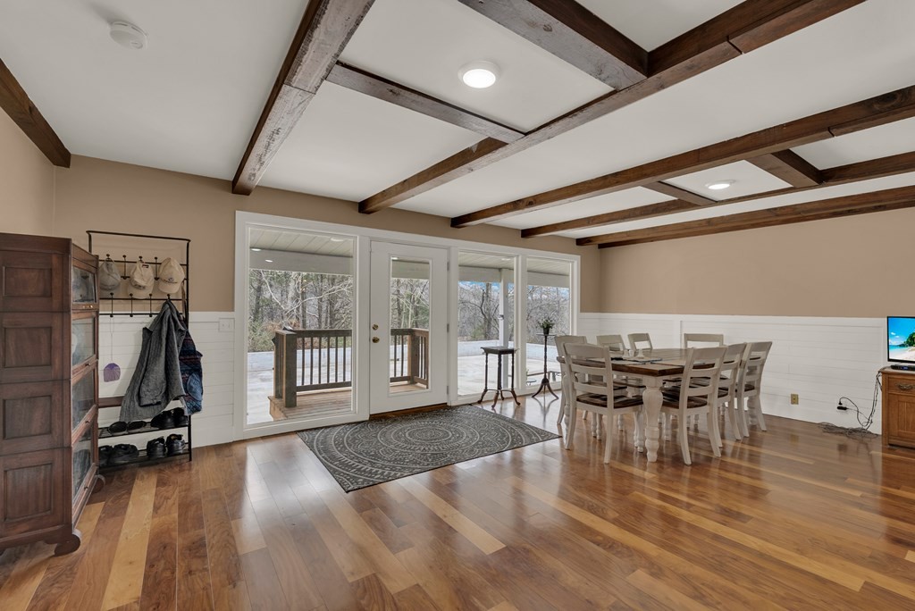 2165 Ben Mason Road Cookeville, TN 38506 - Photo 5 of 52 a view of a room with gym equipment