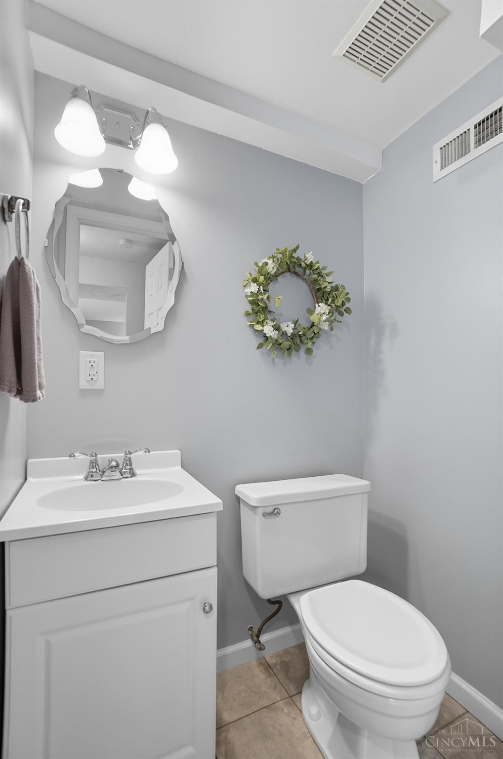 5954 Ricky Drive Fairfield, OH 45014 - Photo 6 of 34 Gallery Image 6