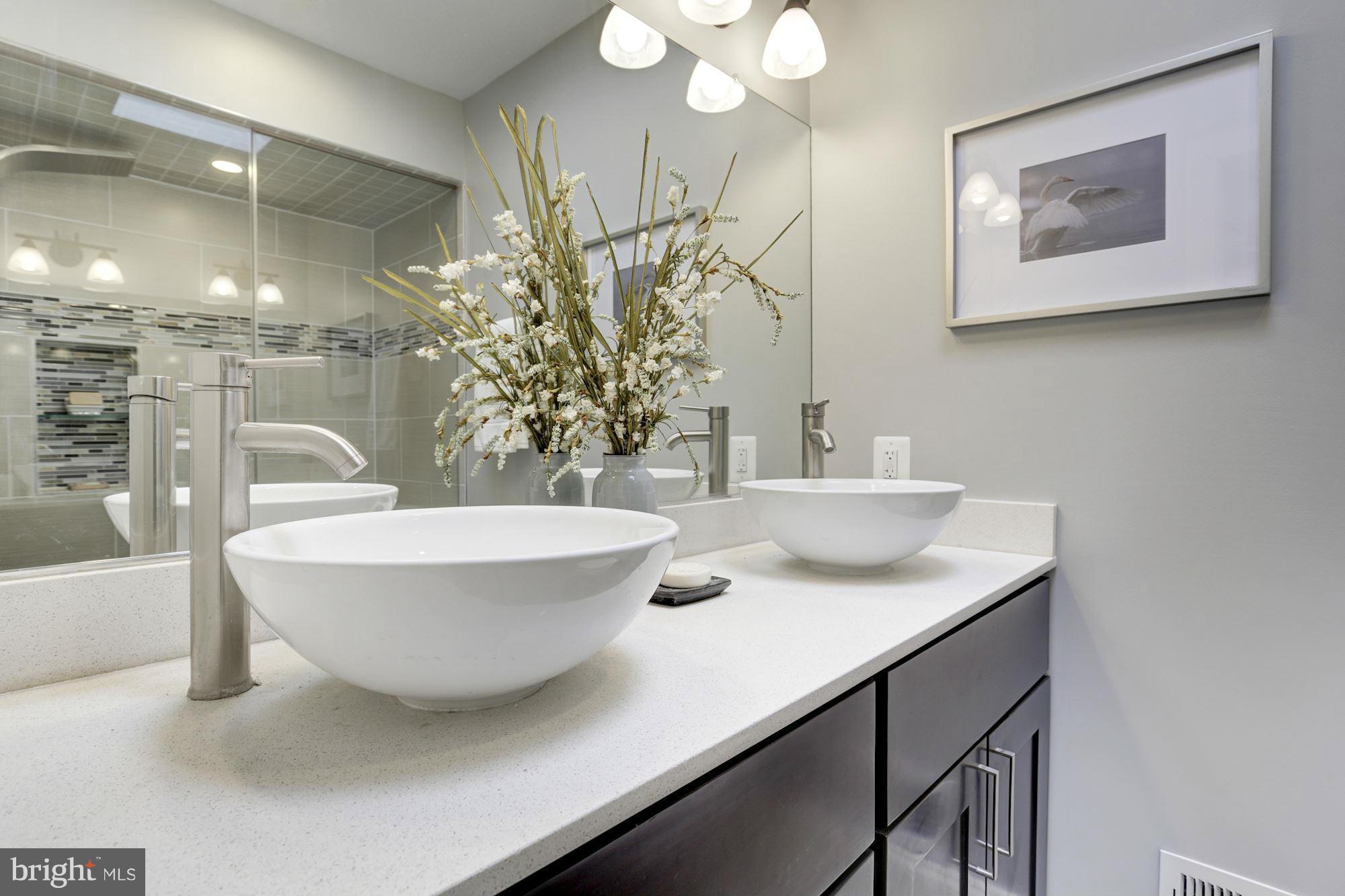 1130 Columbia Road Northwest, Unit 3 Washington, DC 20009 - Photo 9 of 14 Third Bathroom