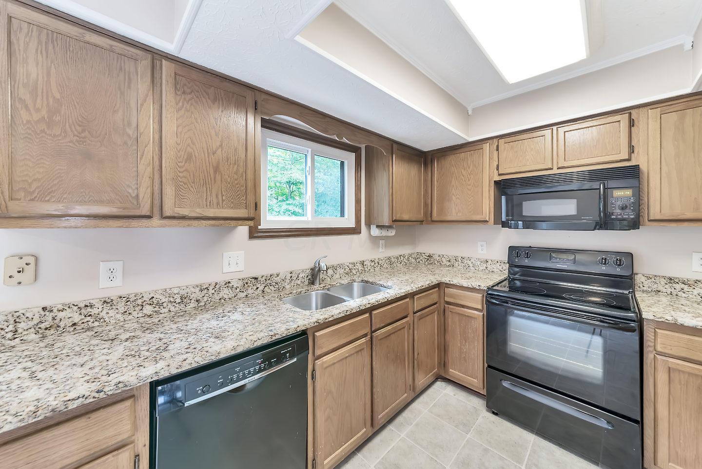 5248 Timberline Road, Unit 137 Columbus, OH 43220 - Photo 6 of 27 Gallery Image 6
