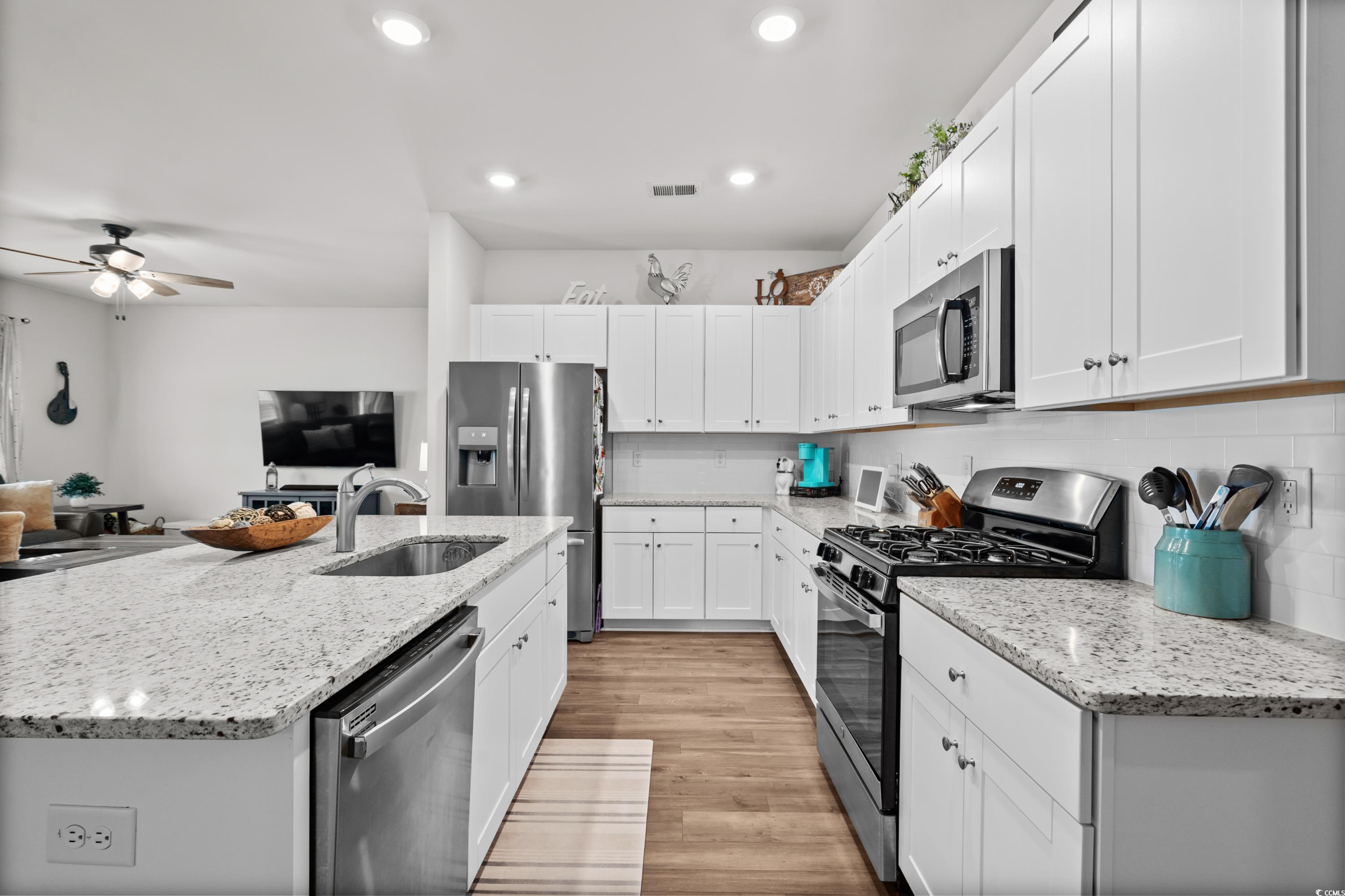 250 Reindeer Road South Surfside Beach, SC 29575 - Photo 15 of 40 Gallery Image 15