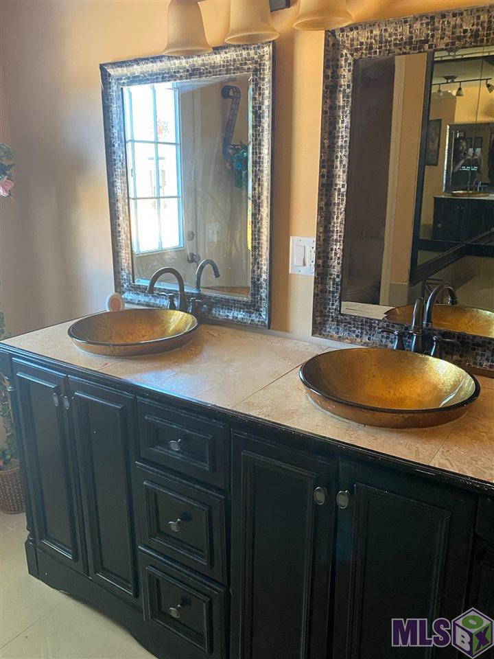 8346 Barnett Drive Baton Rouge, LA 70809 - Photo 4 of 7