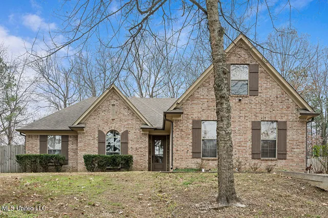 $373,000 | 2922 Tulane Road, Nesbit, MS 38651