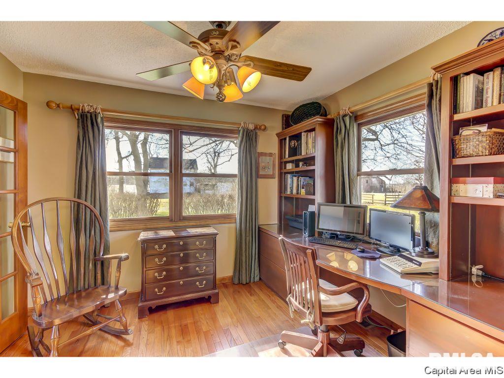 4123 Maxheimer Road Rochester, IL 62563 - Photo 16 of 31