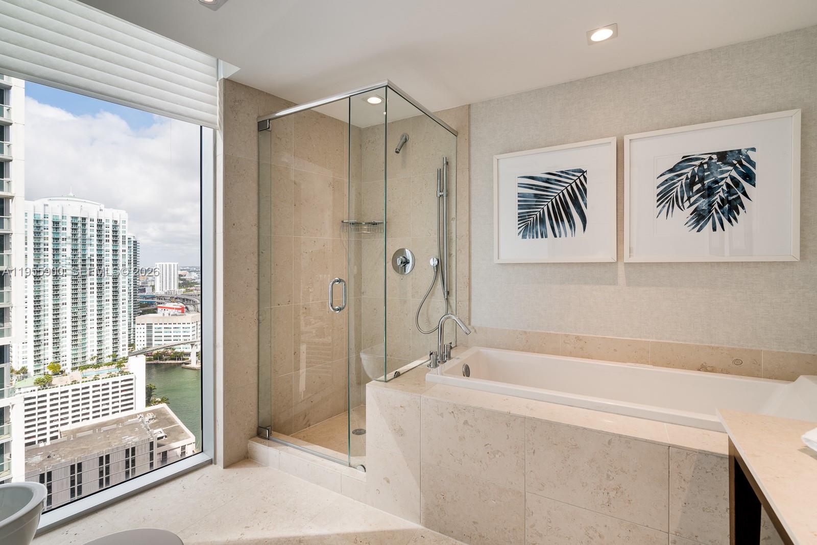 475 Brickell Avenue, Unit 3013 Miami, FL 33131 - Photo 8 of 15