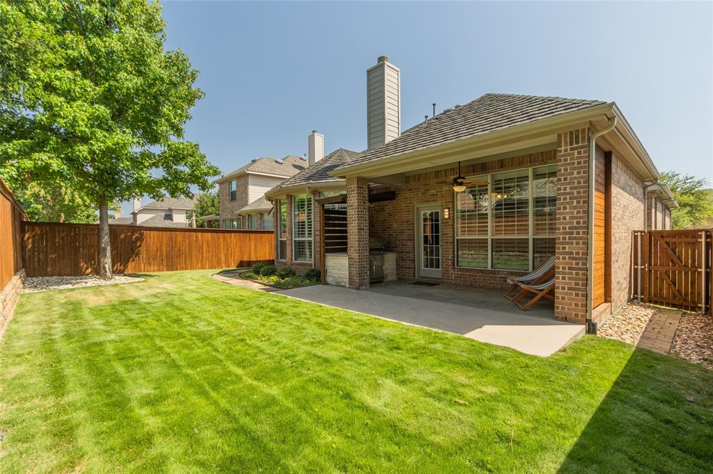 1237 Burnett Road Lantana, TX 76226 - Photo 11 of 31 Gallery Image 11