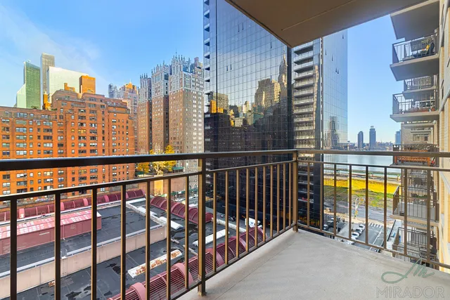 $5,600 | 330 East 39th Street, Unit 29D | Murray Hill