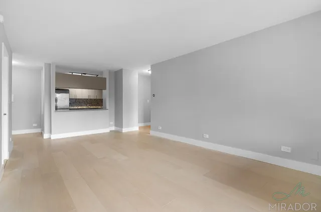 $5,600 | 330 East 39th Street, Unit 29D | Murray Hill