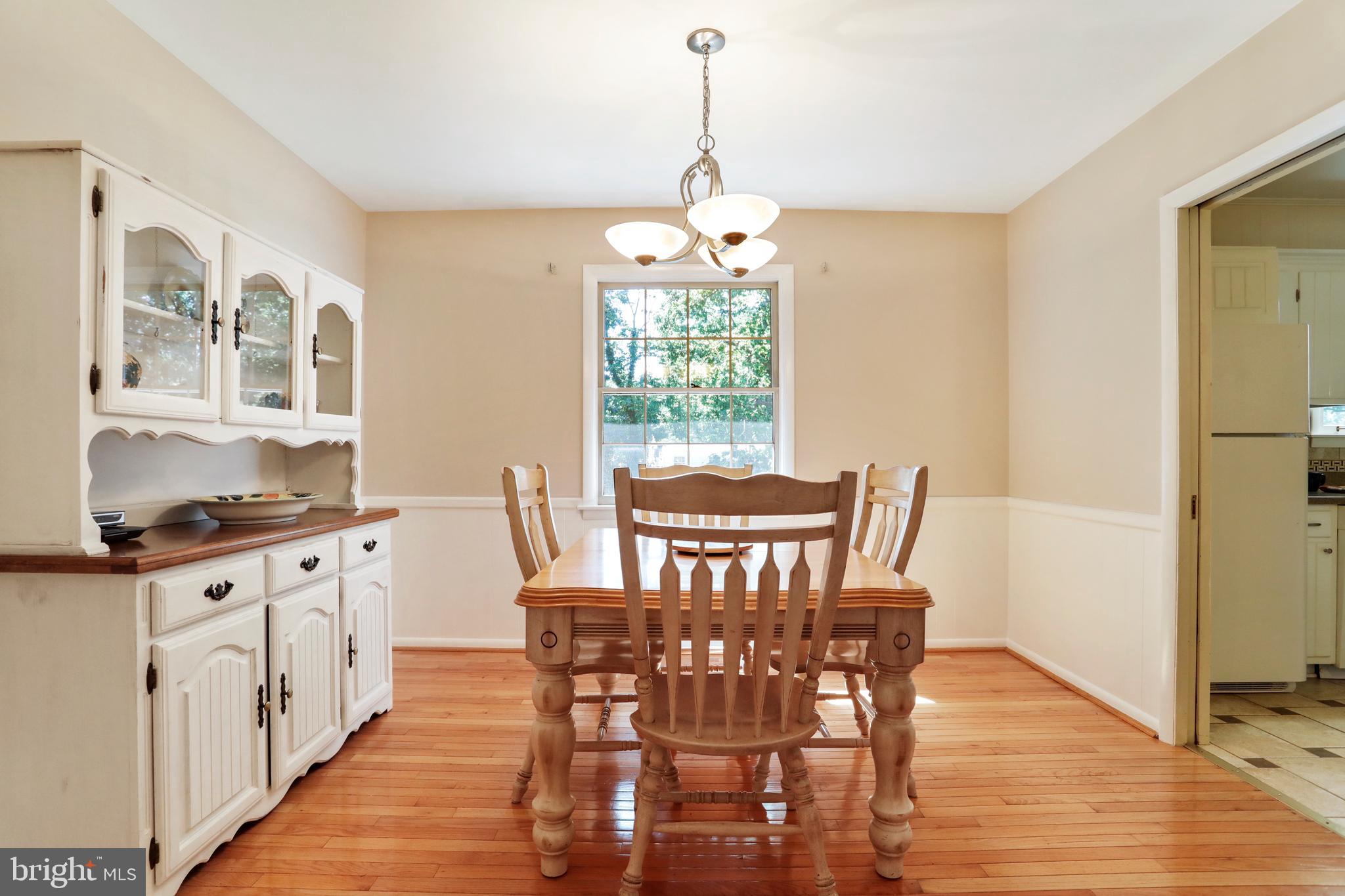 13016 Blue Ridge Road Hagerstown, MD 21742 - Photo 14 of 44 Dining room