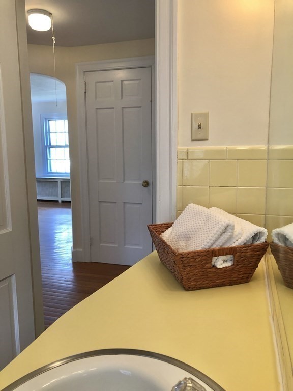 229 Emerson Street Springfield, MA 01118 - Photo 16 of 22