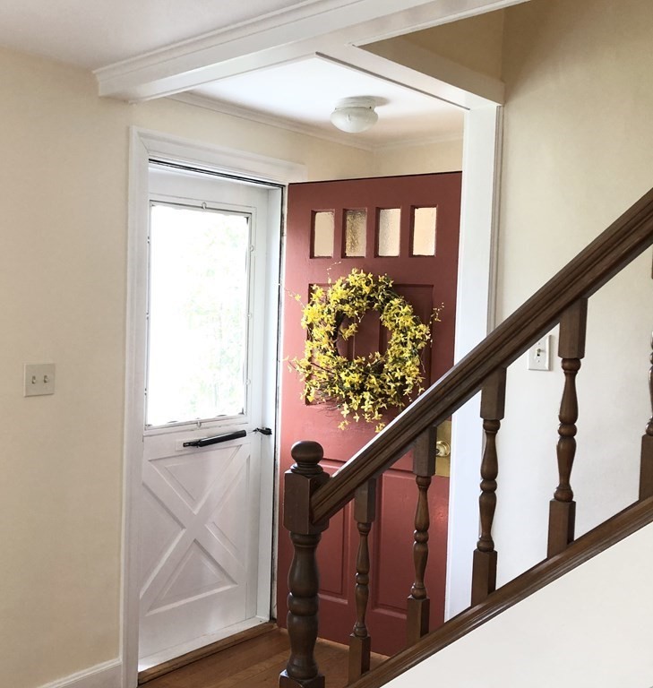 229 Emerson Street Springfield, MA 01118 - Photo 3 of 22