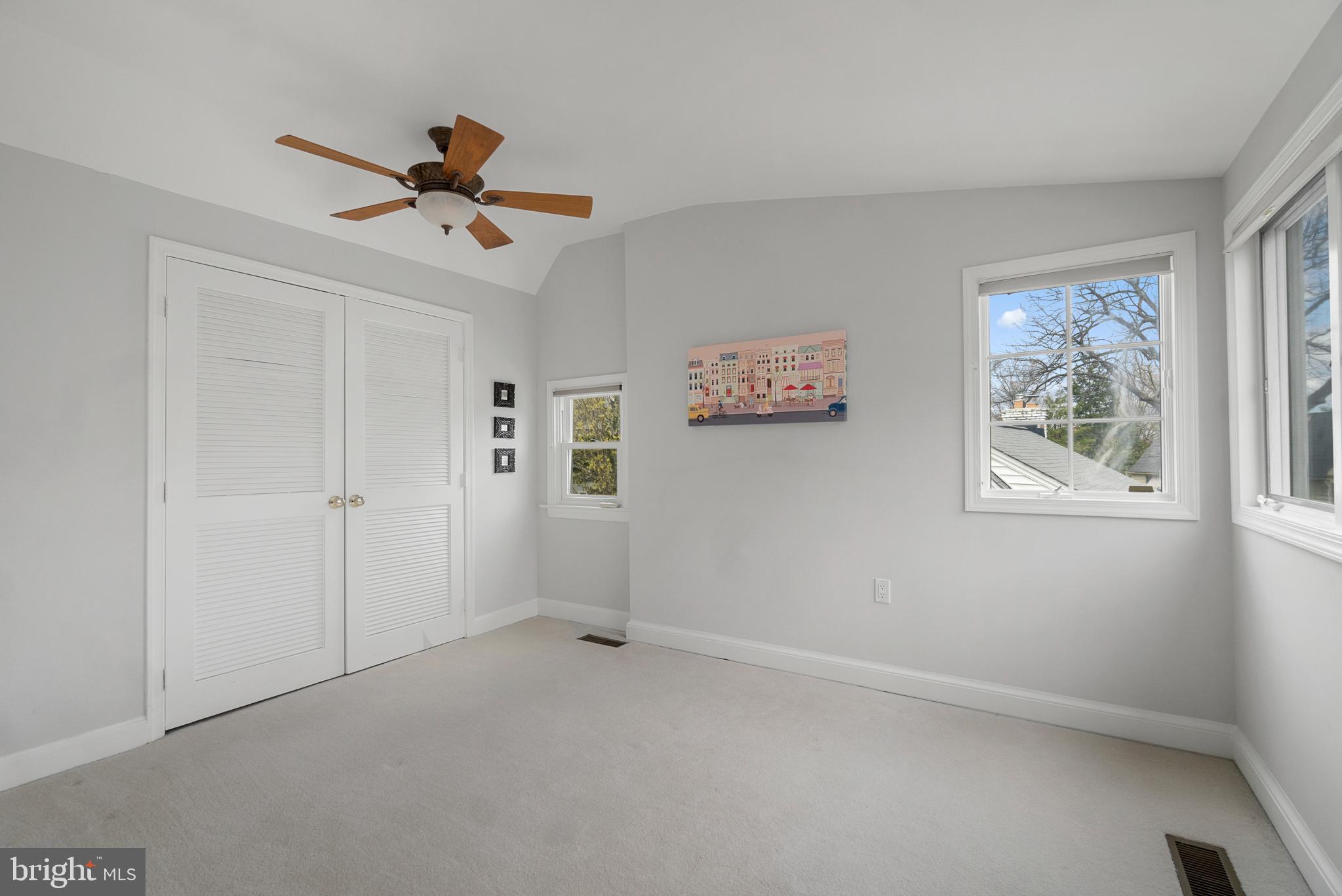 7805 Glenbrook Road Bethesda, MD 20814 - Photo 20 of 29