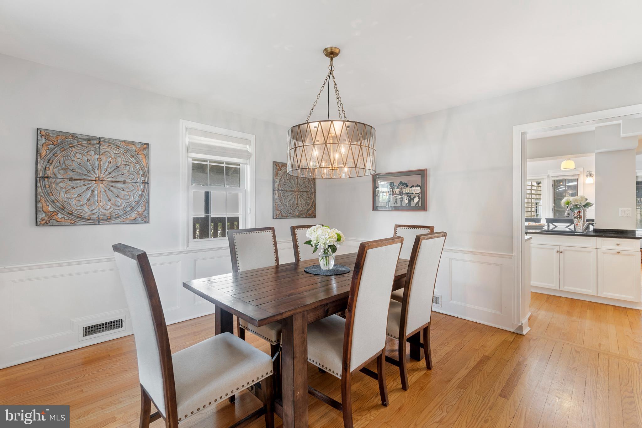 7805 Glenbrook Road Bethesda, MD 20814 - Photo 5 of 29