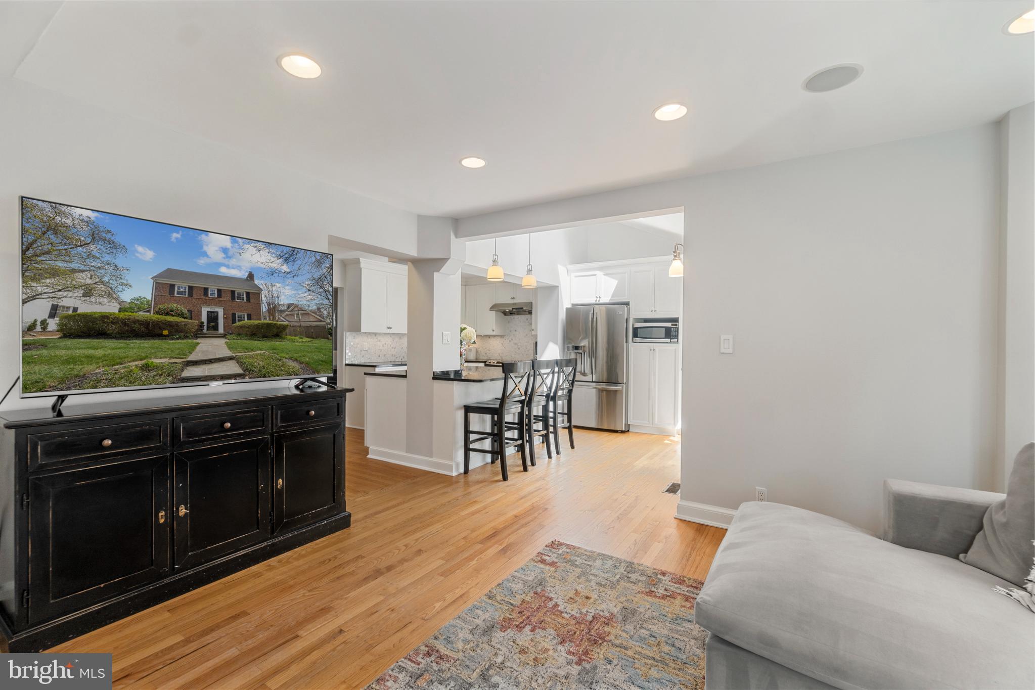 7805 Glenbrook Road Bethesda, MD 20814 - Photo 8 of 29