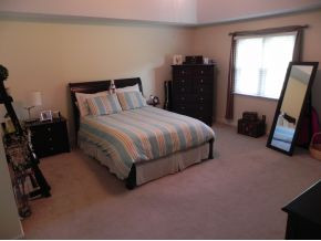 212 Pickens Road Kingsport, TN 37663 - Photo 11 of 24 Large master bedroom