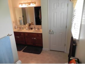 212 Pickens Road Kingsport, TN 37663 - Photo 13 of 24 Master bath wdouble vanities