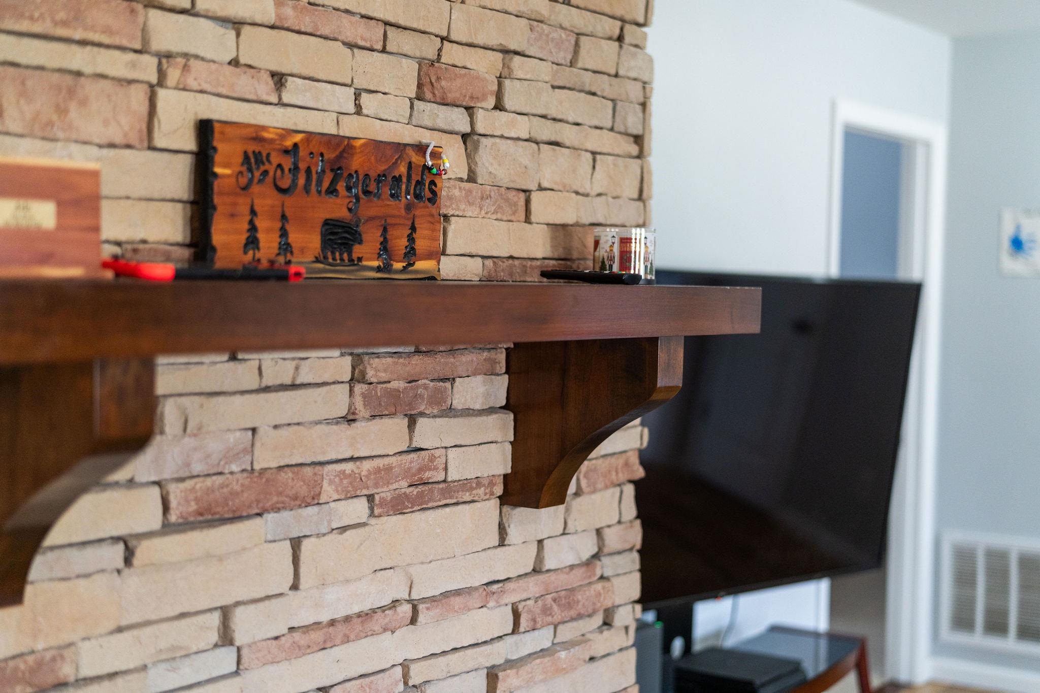 467 Reeds Gap Road Lyndhurst, VA 22952 - Photo 14 of 42 a room with painting on the wall and a potted plant