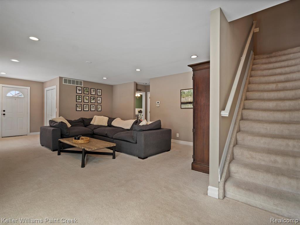 2854 York Road Rochester Hills, MI 48309 - Photo 18 of 39
