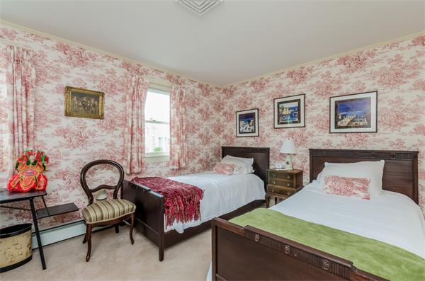 21 Schooner Ridge Marblehead, MA 01945 - Photo 17 of 30 a bedroom with two beds and a window